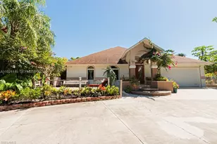740 31st St SW, Naples, FL 34117 - Photo 2