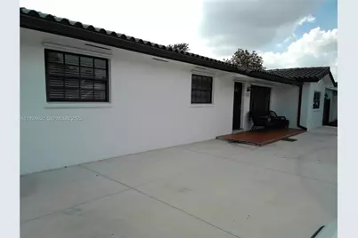 10812 SW 33rd St, Miami, FL 33165 - Photo 16