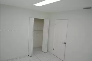 10812 SW 33rd St, Miami, FL 33165 - Photo 8