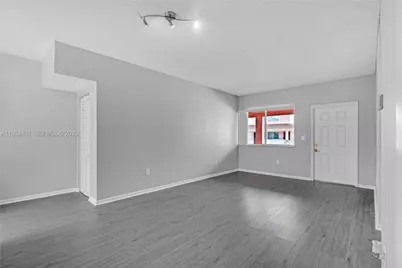 8021 Lake Dr #102, Doral, FL 33166 - Photo 8