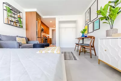 1950 W 49th St #402, Hialeah, FL 33012 - Photo 2