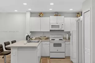 11352 SW 245th St, Homestead, FL 33032 - Photo 8