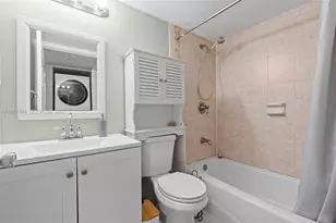 821 NE 207th Ln, Miami, FL 33179 - Photo 14