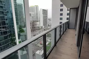 55 SW 9th St, Miami, FL 33130 - Photo 14