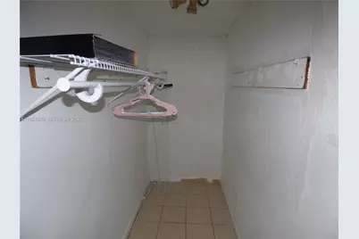 408 NW 97th St, Miami, FL 33150 - Photo 4