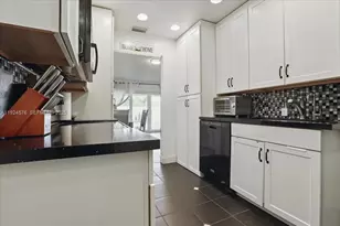 5874 SW 97th Terrace, Cooper City, FL 33328 - Photo 16