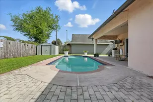 5874 SW 97th Terrace, Cooper City, FL 33328 - Photo 4