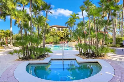 2738 Tiburon #B406, Naples, FL 34109 - Photo 4