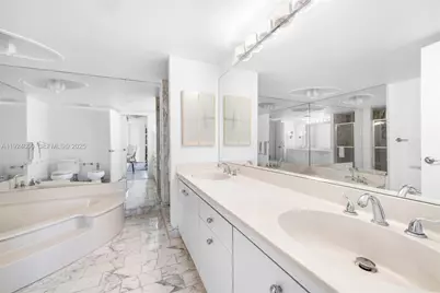 4000 Towerside Ter #705, Miami, FL 33138 - Photo 22