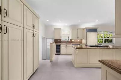 911 Andres Ave, Coral Gables, FL 33134 - Photo 14