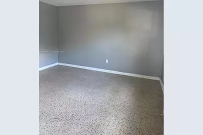 1940 NE 167th St #3, North Miami Beach, FL 33162 - Photo 4