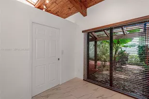 2621 S Parkview Dr, Hallandale Beach, FL 33009 - Photo 26