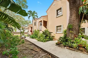 11840 SW 80th St, Miami, FL 33183 - Photo 2