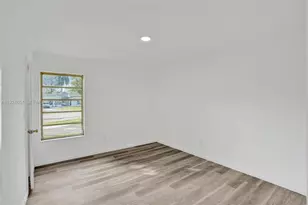 2371 NE 193rd St, Miami, FL 33180 - Photo 16
