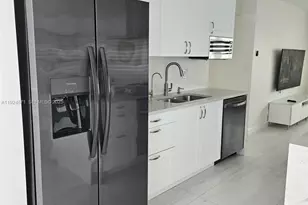 1001 SE 14th Dr, Deerfield Beach, FL 33441 - Photo 2