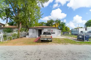 7525 NE Miami Ct, Miami, FL 33138 - Photo 2