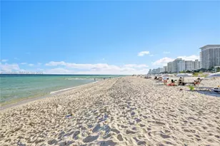 6039 Collins Ave, Miami Beach, FL 33140 - Photo 4