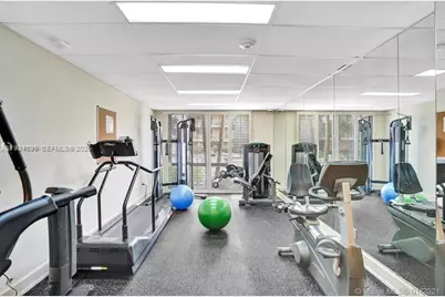 3100 NE 48th St #914, Fort Lauderdale, FL 33308 - Photo 12