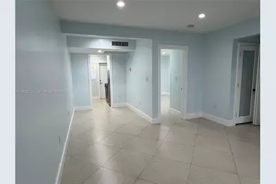 7921 Abbott Ave #5, Miami Beach, FL 33141 - Photo 14
