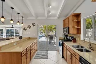 2525 Gulfstream Ln, Fort Lauderdale, FL 33312 - Photo 8