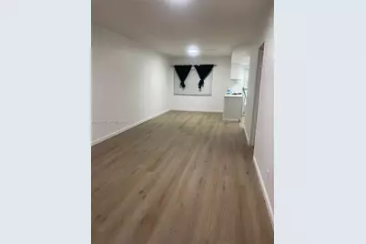 1100 NE 9th Ave #203, Fort Lauderdale, FL 3240 - Photo 4