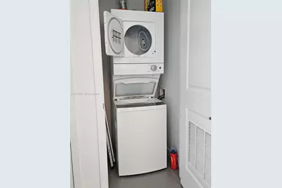 1600 NE 1st Ave #3701, Miami, FL 33132 - Photo 8