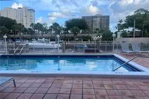 1650 NE 115th St, Miami, FL 33181 - Photo 16