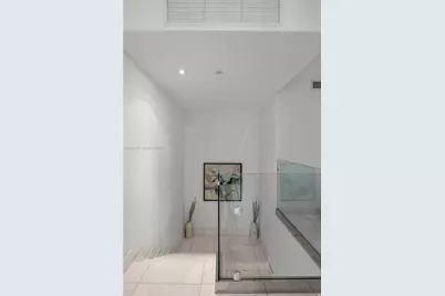 900 Biscayne Blvd #901, Miami, FL 33132 - Photo 14