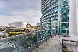 900 Biscayne Blvd, Miami, FL 33132 - Photo 20