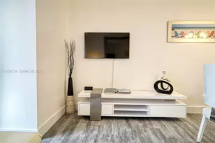 5225 Collins Ave, Miami Beach, FL 33140 - Photo 28