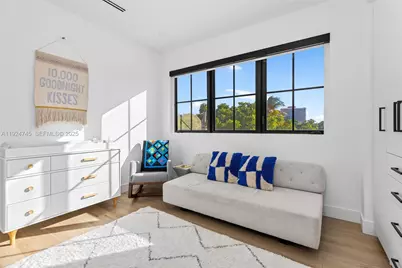 895 NE 76th St, Miami, FL 33138 - Photo 30