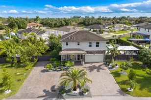 19815 SW 132nd Ct, Miami, FL 33177 - Photo 38