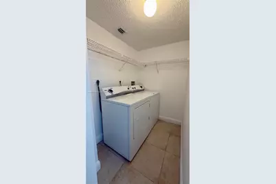 1455 Lake Crystal Dr #D, West Palm Beach, FL 33411 - Photo 4