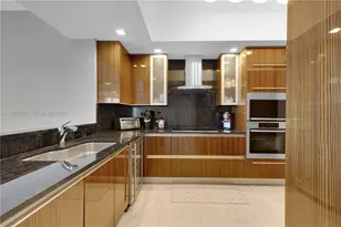 2711 S Ocean Dr, Hollywood, FL 33019 - Photo 16