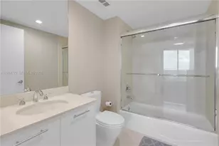 2711 S Ocean Dr, Hollywood, FL 33019 - Photo 30