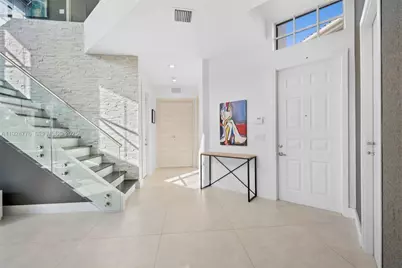 1549 Breakwater Ter #1549, Hollywood, FL 33019 - Photo 4