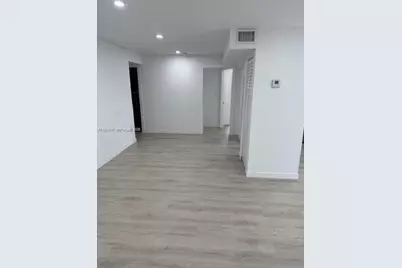 1605 Meridian Ave #401, Miami Beach, FL 33139 - Photo 6