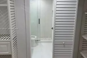 1605 Meridian Ave, Miami Beach, FL 33139 - Photo 12