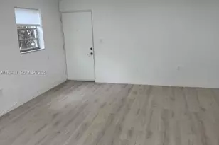 1605 Meridian Ave, Miami Beach, FL 33139 - Photo 8