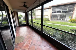 9530 N Belfort Cir, Tamarac, FL 33321 - Photo 22