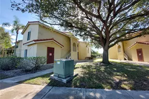 12510 Vista Isles Dr, Sunrise, FL 33325 - Photo 8