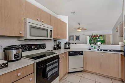 1641 Zenith Way #0, Weston, FL 33327 - Photo 26