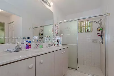 1641 Zenith Way #0, Weston, FL 33327 - Photo 18