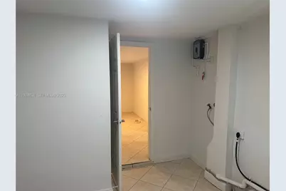 1264 NE 25th Ct, Pompano Beach, FL 33064 - Photo 14