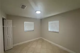 1264 NE 25th Ct, Pompano Beach, FL 33064 - Photo 8