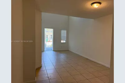 7540 NW 114th Pl #7540, Doral, FL 33178 - Photo 4