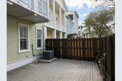 7540 NW 114th Pl #7540, Doral, FL 33178 - Photo 2