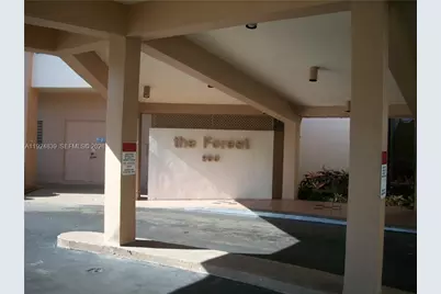 900 St Charles Pl #208, Pembroke Pines, FL 33026 - Photo 1