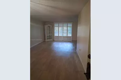 900 St Charles Pl #208, Pembroke Pines, FL 33026 - Photo 2