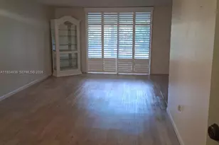 900 St Charles Pl, Pembroke Pines, FL 33026 - Photo 2